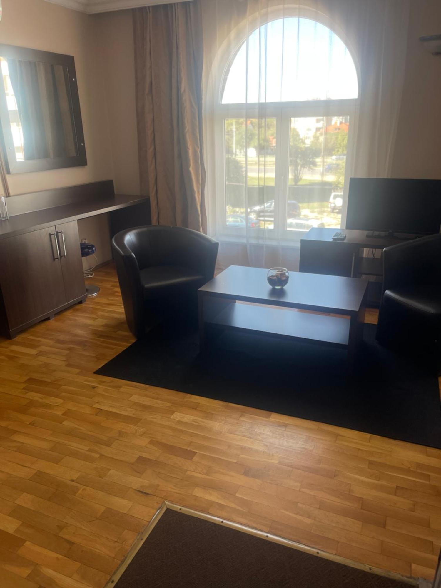 Consul Hotel 3*
