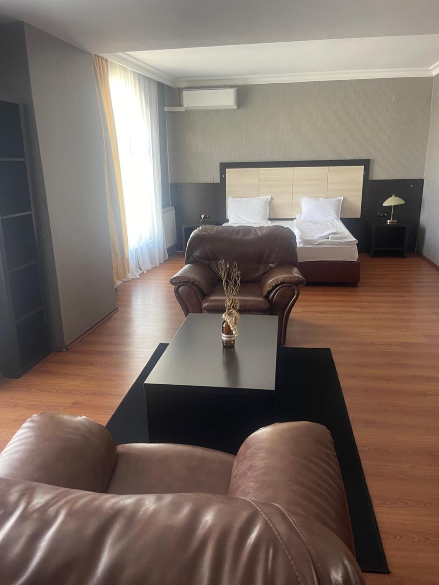 Consul 3* Sofia