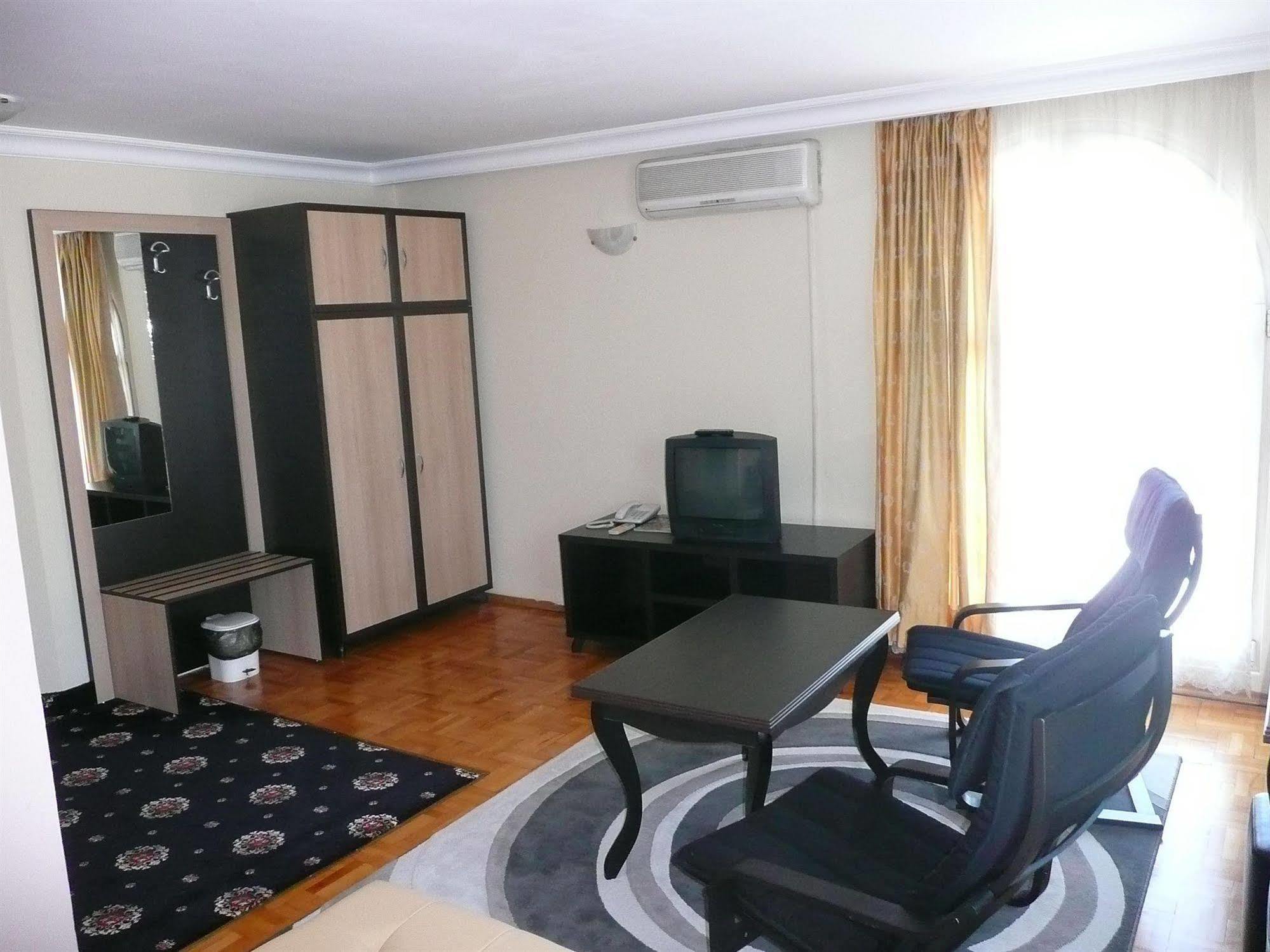 Consul 3* Sofia